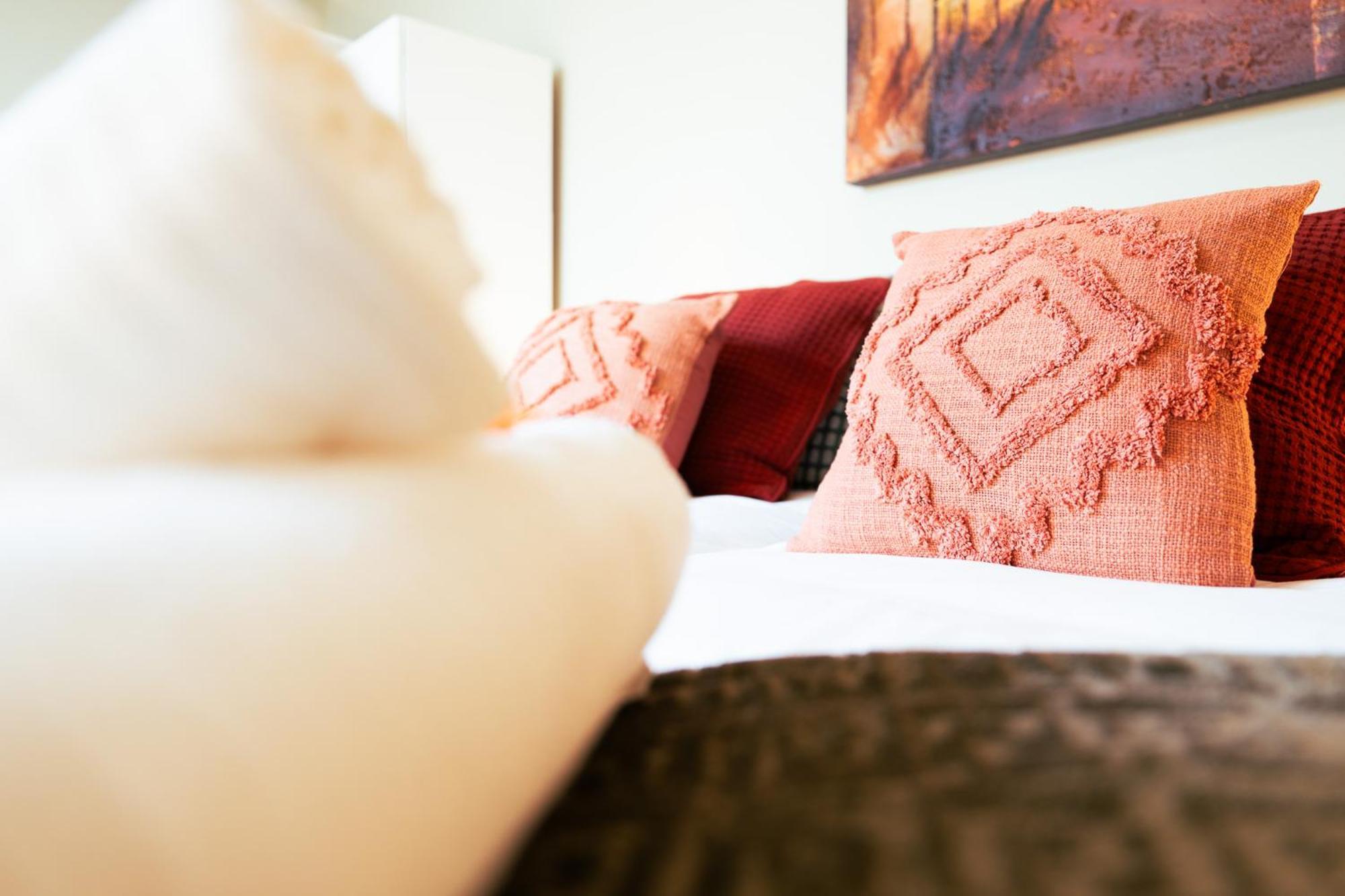 Lets Relax - Terre D'Afrique Hotel Mons Luaran gambar